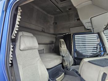 PREMIUM 450.26 / 6x2 / HOOKLIFT